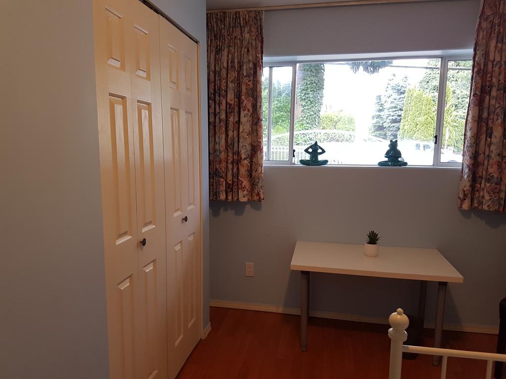 Burris Guest House Burnaby Esterno foto